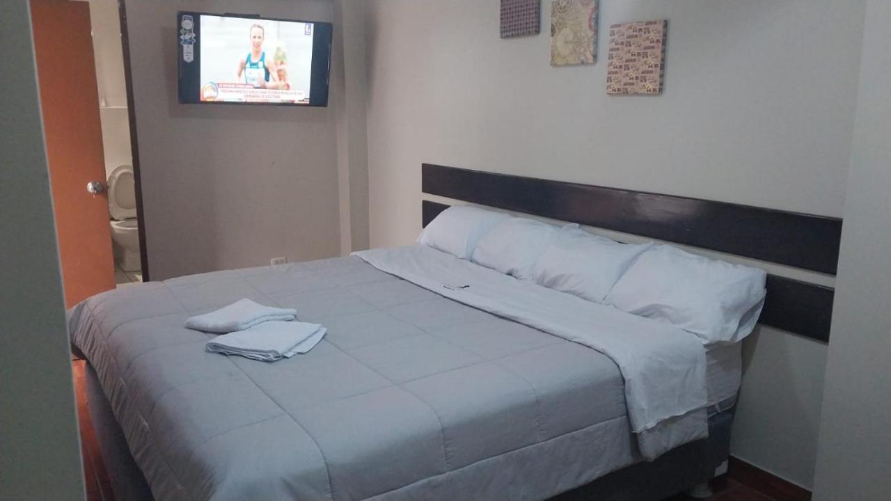 Hostel Thay83 Miraflores Лима Екстериор снимка